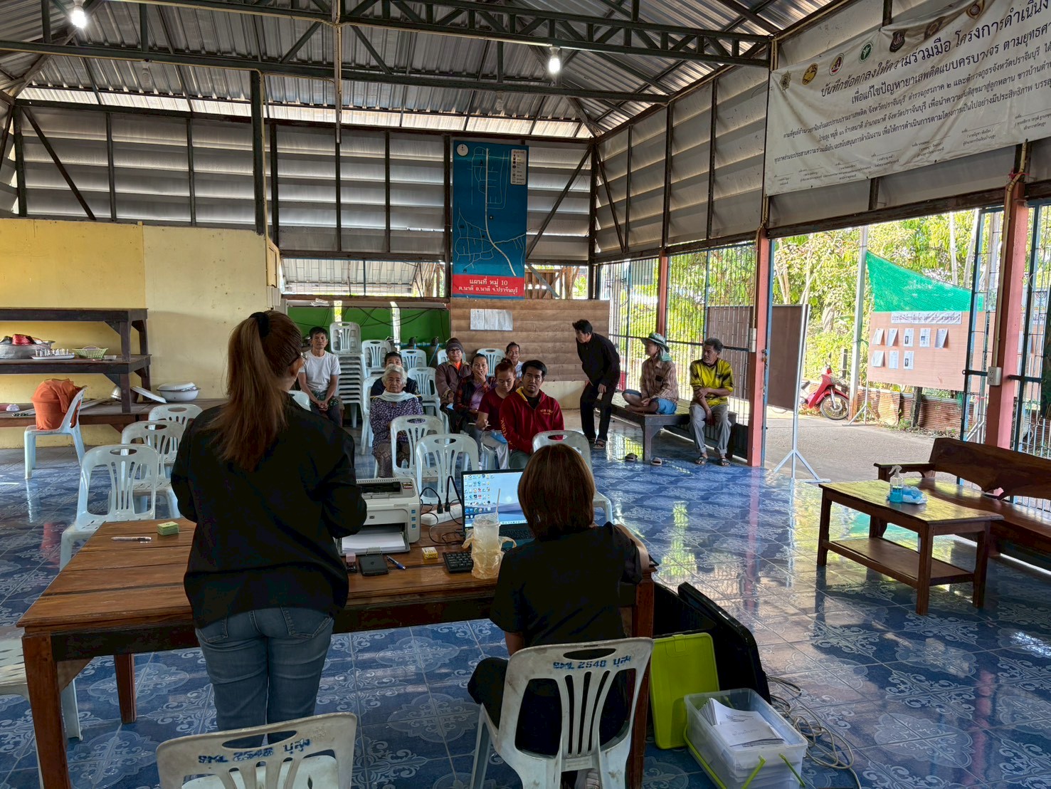 title - วันที่ 6-9 มกราคม พ.ศ.2569  นายวิทูล ประดิษฐบุญ ปฏิรูปที่ดินจังหวัดปราจีนบุรี  มอบหมายให้เจ้าหน้าที่ ส.ป.ก. ปราจีนบุรี กลุ่มยุทธศาสตร์และการปฏิรูปที่ดิน  ลงพื้นที่ให้บริการยื่นคำขอออกโฉนดเพื่อการเกษตร โฉนดต้นไม้ และรับคำร้องในการยื่น แจ้งครอบครองข้อ 62 ให้แก่เกษตรกร